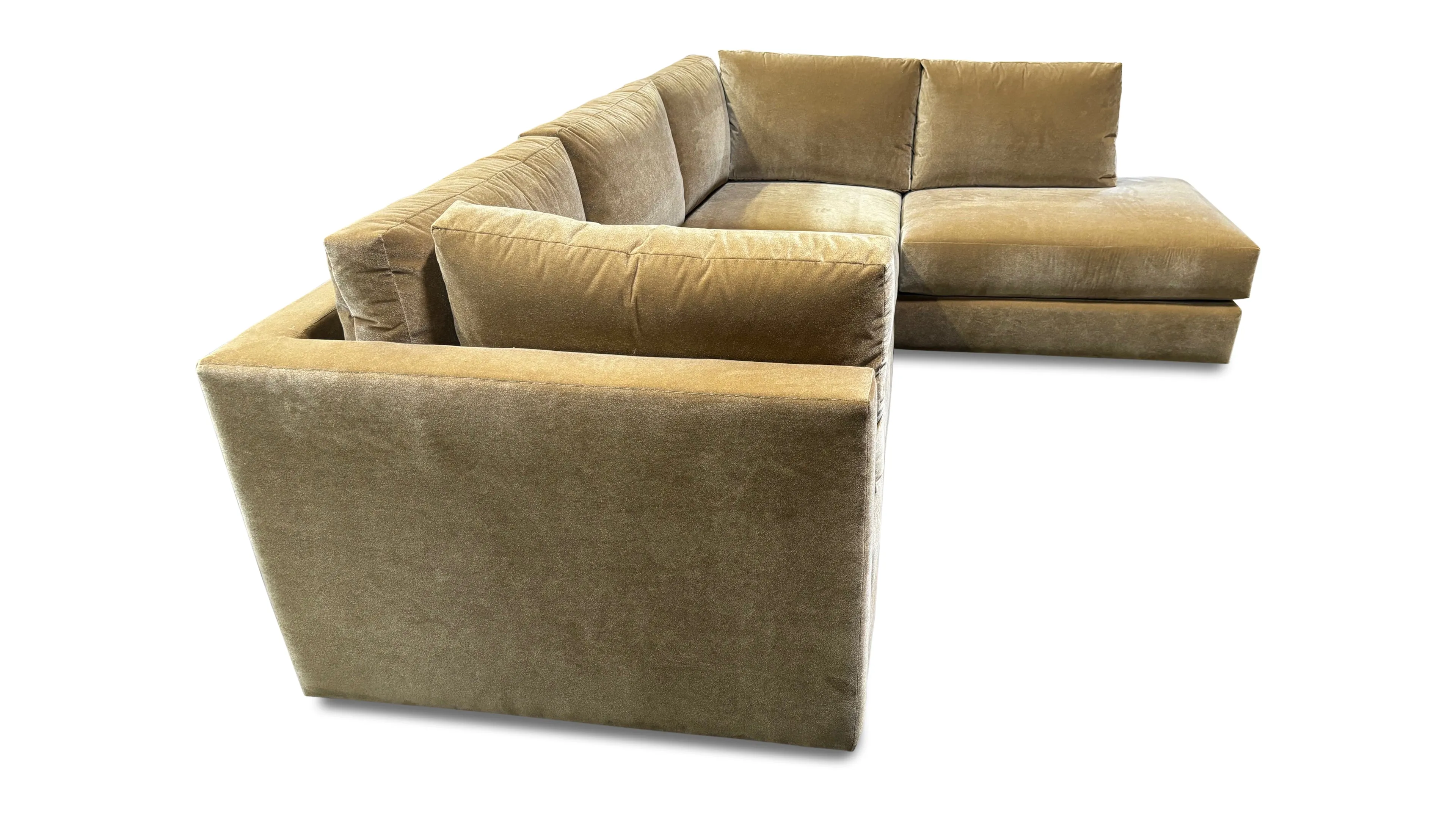 Aleta Sofa Collection