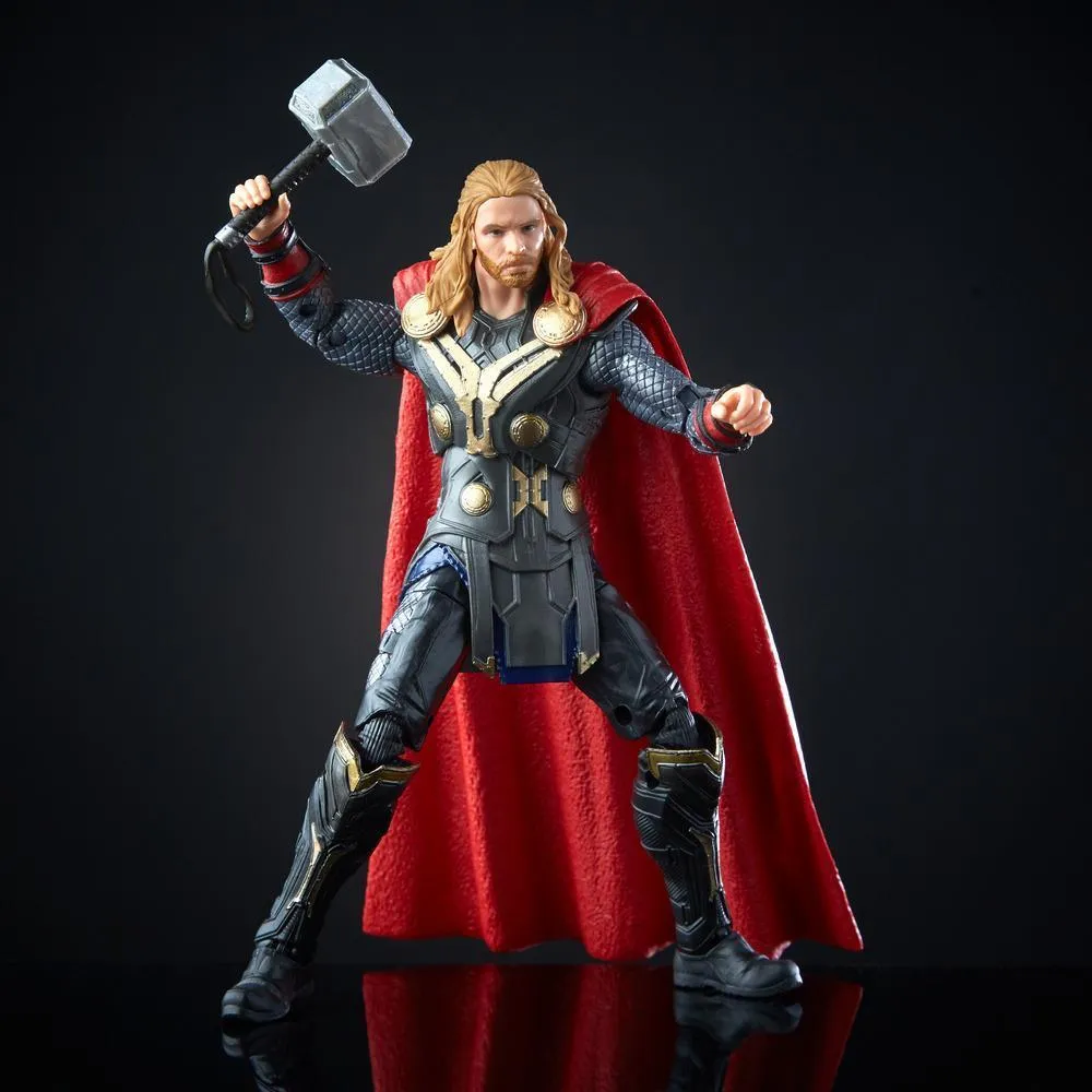 Marvel Studios: The First Ten Years Thor: The Dark World Thor and Sif Figures
